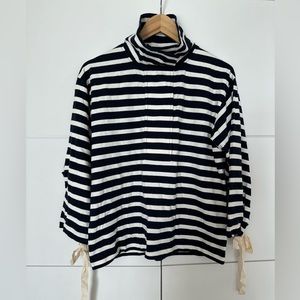 J. CREW women’s blue and white stripped pullover style J2159 size small - NWT